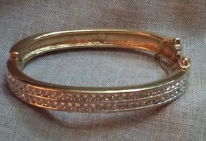 Swarovski Armreif Schwan signiert zweireihig Kristall vergoldet aufklappbar Vintage Armband - Bild 1 von 8