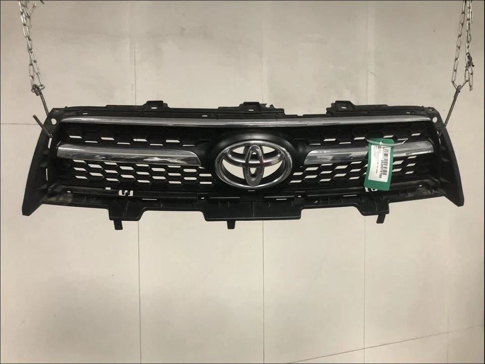 Calandre TOYOTA RAV4 3 PHASE 2 - Photo 1/2