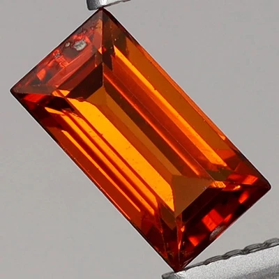 Granada Spessartite Laranja Natural Baguete 0,59ct 6x3mm Não Tratada Namíbia, África - Imagem 1 de 4