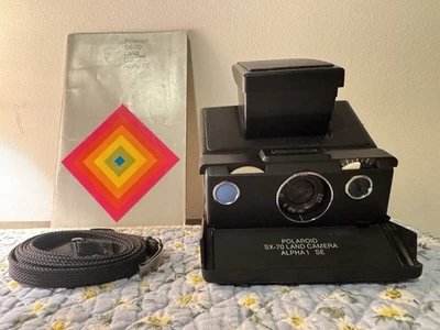 POLAROID SX-70 ALPHA 1 SE BLUE BUTTON (WORKING) - Image 1 of 4
