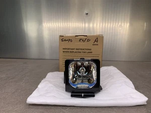 Replacement Lamp Sanyo 61- 307 7925 POA-LMP65 - Picture 1 of 7