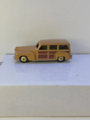 De colección Dinky Toys 344 Estate Car Plymouth Woody Station Wagon hecho en Inglaterra Foto 1 de 4