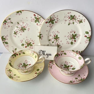 Wedgwood Wild Strawberry Bloom Trio Set Cup & Saucer Plate Pair 6 pcs Pink - Picture 1 of 22