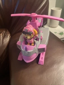 Nickelodeon Paw Patrol Rescue Knights Skye Deluxe Transforming Vehicle - Bild 1 von 5