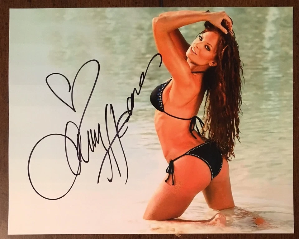 Christy Hemme SIGNED 8x10 Color Photo - WWE Diva , TNA Knockout Foto 1 de 1