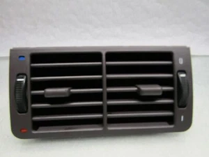 BMW SERIE 7 E38 91-04 V12 presa d'aria centrale posteriore interna - tan 8390117 #Asp - Foto 1 di 5