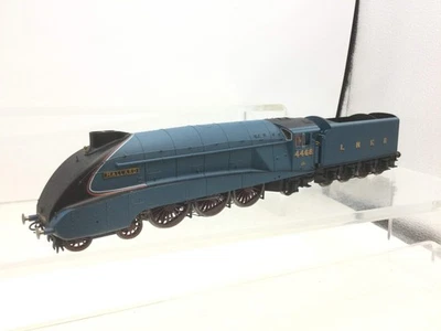 Hornby R2339 OO Gauge LNER Blue Class A4 4468 Mallard - Image 1 of 4