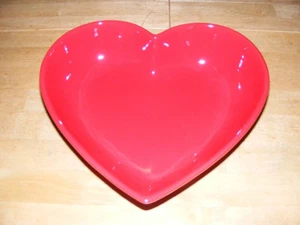 The Cellar Servierschüssel in Herzform rot mit 4 Vorspeisentellern - Bild 1 von 6