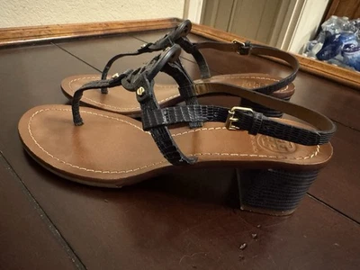 Sandalias Miller Tory Burch charol negro logotipo con tacones altos talla 8,5 M Foto 1 de 4