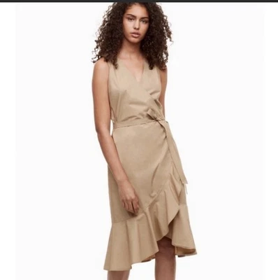 Vestido Aritzia Babaton True wrap algodão sem mangas babado cáqui bronzeado Tamanho Pequeno - Imagem 1 de 4