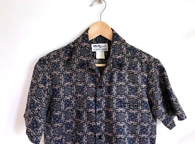 Camisa de campamento hawaiana Aloha TORI RICHARDS For Liberty House estampado medallón talla XS Foto 1 de 4