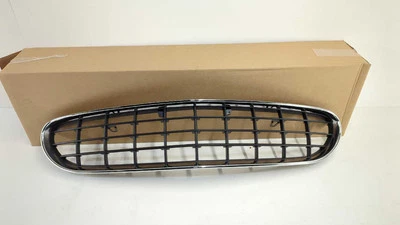 New OEM genuine Mopar Grille 2001-2003 Chrysler Sebring Convertible 04805445AB - Image 1 of 4