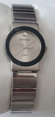 Reloj Movado Museum negro para mujer Foto 1 de 4