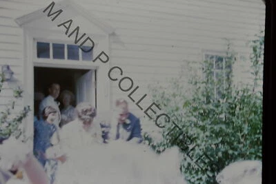 ORIGINAL Vintage Americana 35mm Photo Slide One of A Kind Candid AIT005005 Foto 1 de 2