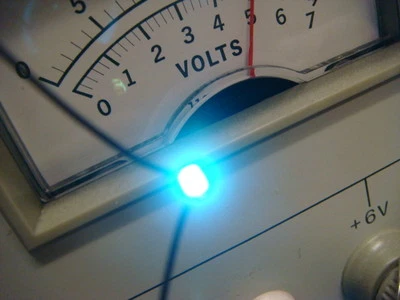 Reel 3000 Miniature BLUE Surface Mount LED's - OSRAM LCBM67S - NEW and  UNUSED - Image 1 of 4