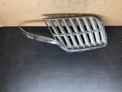 Parrilla lateral del pasajero derecho Lincoln MKT 2010 a 2012 OEM i3443 DG1 Foto 1 de 4
