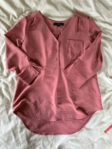 Blusa arrugada Fred David | Mediana | Top delantero con botones rosa palo de rosa - Imagen 1 de 5