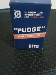 pudge rodriguez bobblehead - Bild 1 von 3
