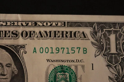 [MAY 7, 1971]  ONE DOLLAR FANCY BIRTHDAY NOTE  SN  A 00197157 B - Image 1 of 3