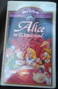 VHS Walt Disney Masterpiece Collection Alice In Wonderland 75-minute Cartoon - Picture 1 of 3