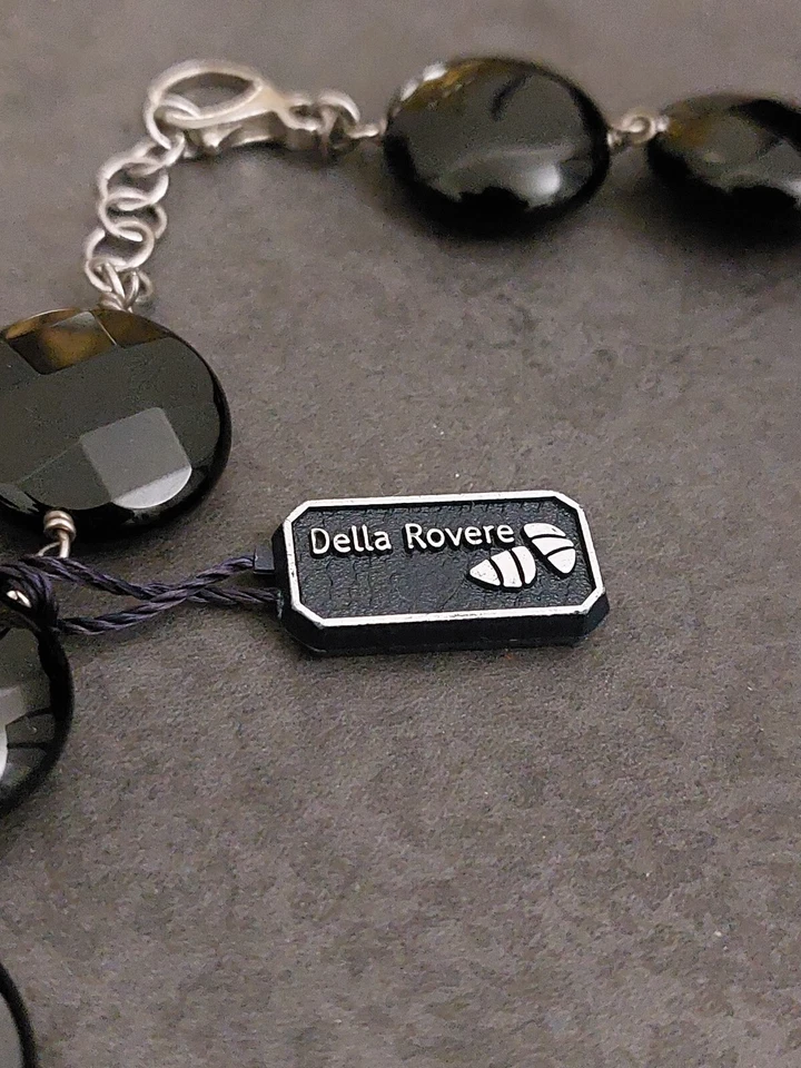 Collana in argento e pietre dure (Agata nera, onice e madreperla) "DELLA ROVERE" - Immagine 1 di 2