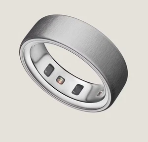 Oura Ring Smart Ring Size 8 Activity Tracker Gen 3 Silver - Picture 1 of 6