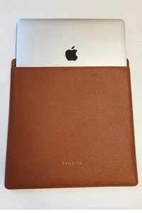 Funda de cuero para Apple MacBook Air y MacBook Pro de 13 pulgadas - marrón montura - Imagen 1 de 11