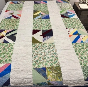 Vintage handgefertigt und maschinell genäht Patchwork Quilt mehrfarbig 82x69 - Bild 1 von 7