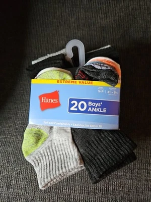 Nuevo con etiquetas Paquete de 20 calcetines al tobillo Hanes para niños suaves elásticos multicolores zapatos talla S 4,5-8,5 Foto 1 de 4