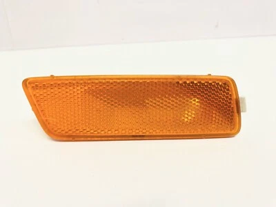 05-10 VW Jetta Golf Passat Front Bumper Right Side Marker Signal 1K5 945 072A - Image 1 of 4
