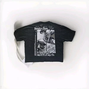 YoungLA Attack On Titan First Battle Black Cropped #4186 SZ LG Sample SOLD OUT - Imagen 1 de 14
