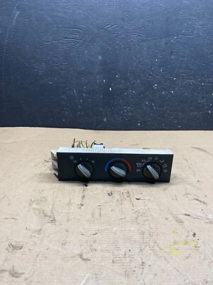 2001 - 2007 GMC Chevrolet Express 1500 Climate Control A/C n7402 DG - Image 1 of 4