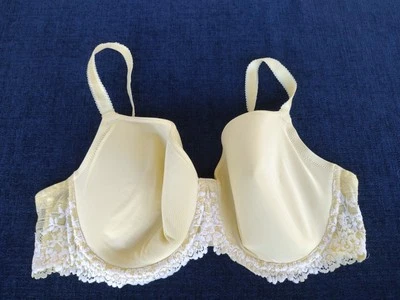 Sujetador de encaje Wacoal Embrace con aros amarillo moldeado acolchado 853191 38D nuevo sin etiquetas Foto 1 de 4