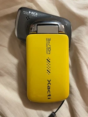 SANYO DMX-CA100 Xacti Electrics Full HD Digital Movie Camera Yellow Japan - Bild 1 von 4