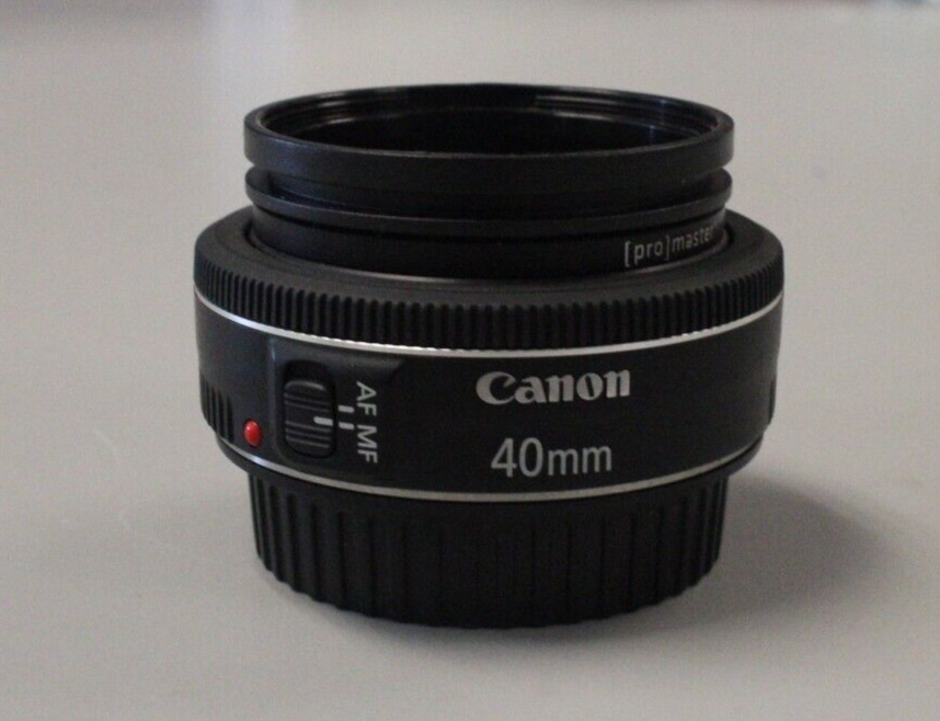 Canon 40mm Macro 0.3m/0.98ft with Lens Hood Mount & UV Filter 