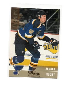 1999-00 In the Game Be A Player Memorabilia - Jochen Hecht #152 GOLD /100 (RC) - Picture 1 of 2