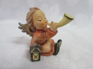 Figura Tuneful Angel #369, Hummell 2,75" de alto, TMK5, 1972-1979, como nueva - Imagen 1 de 7