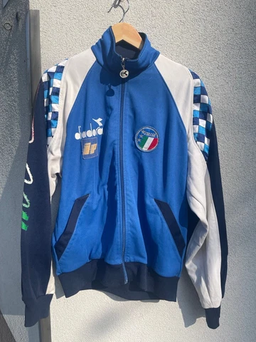 Italy 90/92 Diadora Vintage Jacket Cover