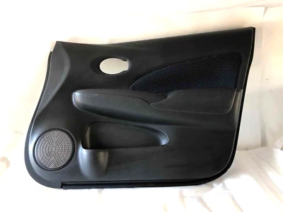 Nissan Versa 2014 hatchback moldura de puerta delantera panel de 4 puertas lado derecho del pasajero Foto 1 de 4