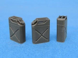 Legend 1/35 WWII US Water Can set (15ea) Resin accessory Model Kit #LF1400 - Picture 1 of 2