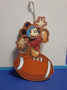 Vintage Disney Midwest Cannon Falls Mickey Mouse Football Christmas Ornament!  - Bild 1 von 4