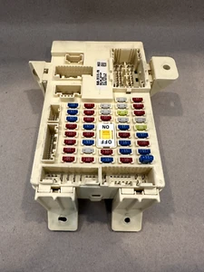 14-17 Hyundai Veloster Body Control Module Fuse Relay Junction Box 95400-2V174 - Picture 1 of 8