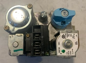 Emerson/White-Rodgers Furnace Gas Valve 36E38 301. 76-1437 - Picture 1 of 4