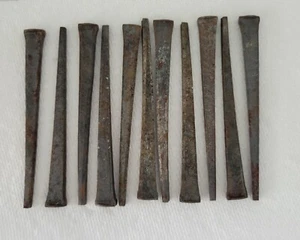 Antique Rosehead Cut Flooring Nails, 8 oz - Picture 1 of 7