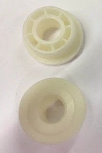 2x MACALLISTER MC484SP PETROL LAWNMOWER PLASTIC WHEELBEARING INSERTS 122034508/0 - Picture 1 of 2