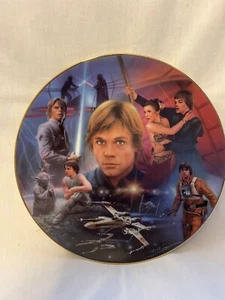 STAR WARS-THE HAMILTON COLLECTION-PORTRAIT COLLAGE-LUKE SKYWALKER-PLATE - Picture 1 of 3