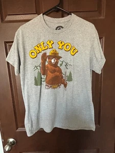 Cooperative Forrest Fire Prevention Smokey the Bear Official TShirt Size Medium - Picture 1 of 4