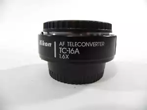 Nikon AF Teleconvertitore TC-16A 1.6x - Foto 1 di 6