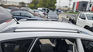 HYUNDAI I30 FD 02/2009-04/2012 ROOF RAIL WAGON - Picture 1 of 12