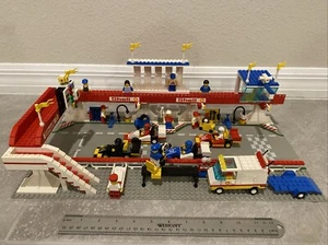 LEGO Town: Victory Lap Raceway (6395) -100% Complete - Picture 1 of 24